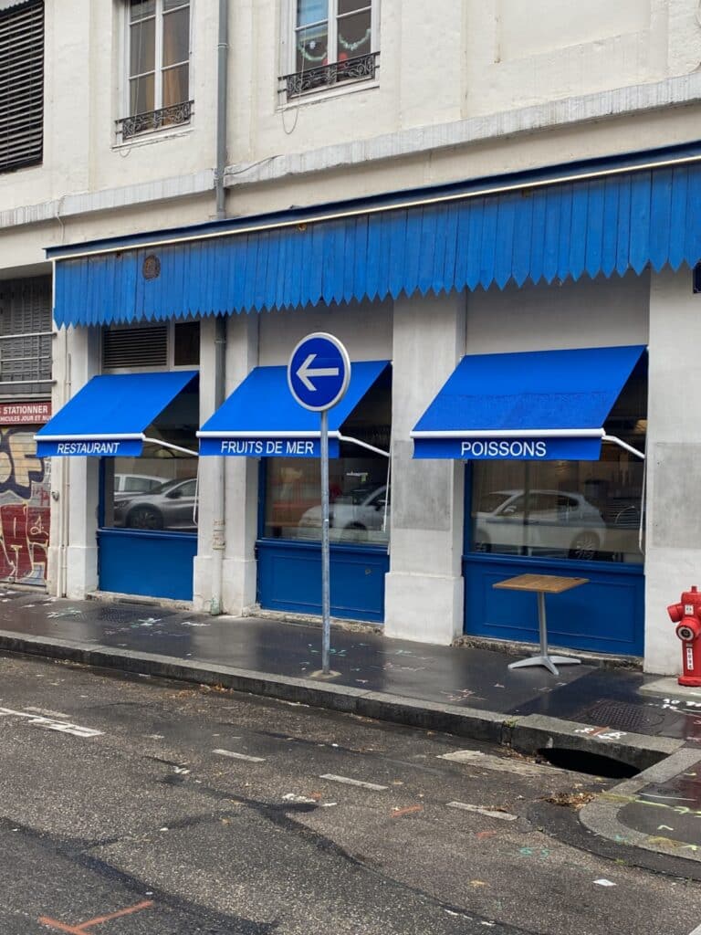 stores extérieur